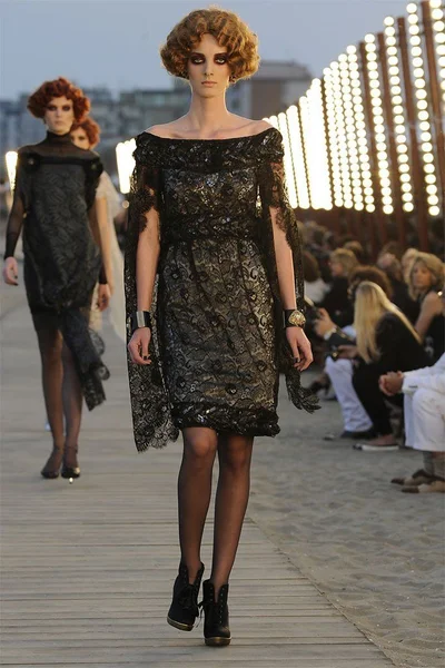 Look 70